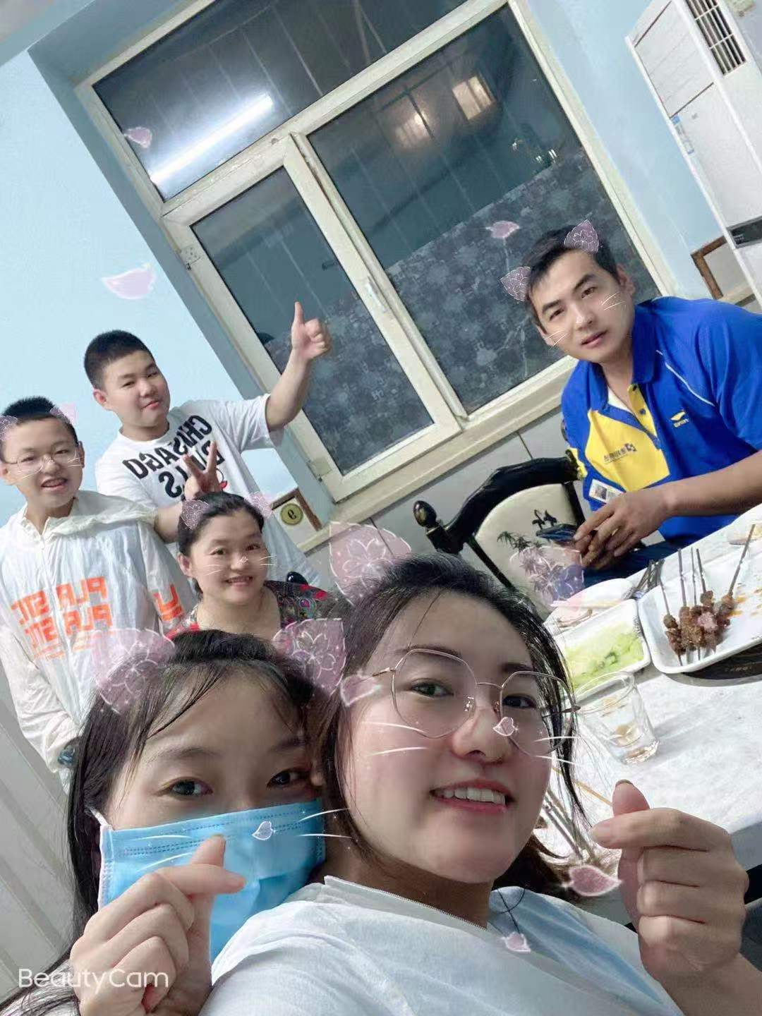 合影 · 09